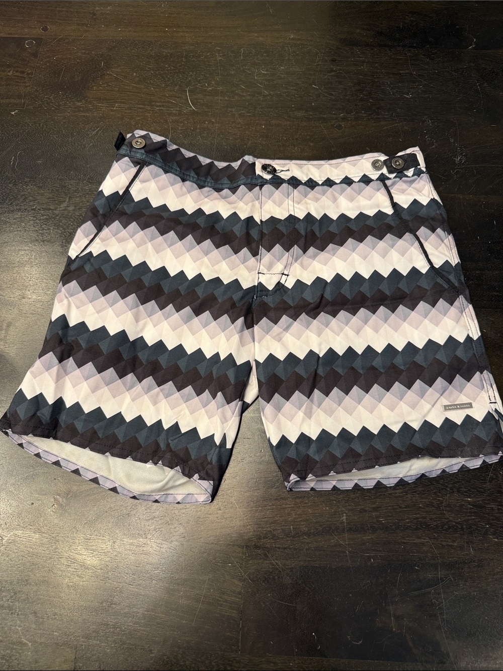 Men’s Parke & Ronen Zigzag Board Shorts in Black, Gray, White - 30